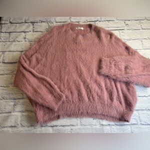 H&M Soft Mauve Fuzzy Sweater. Size 20